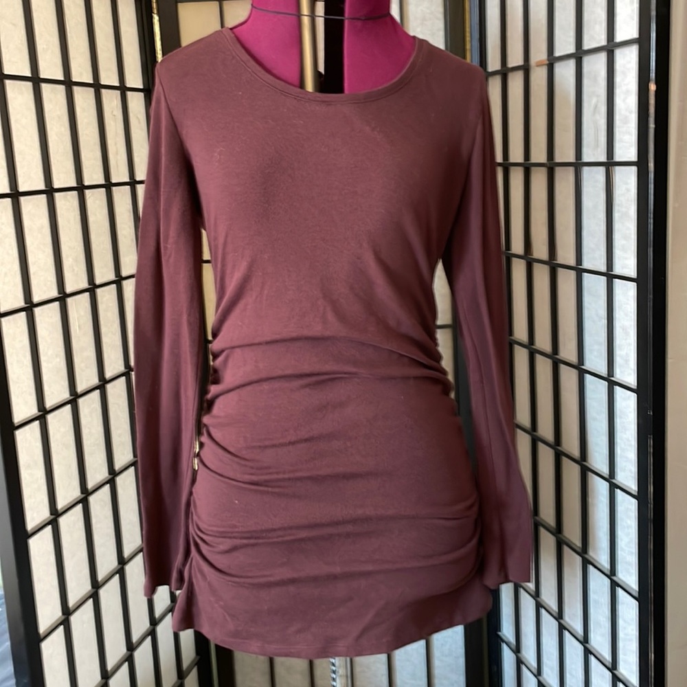 Brown top with ruching details on sides